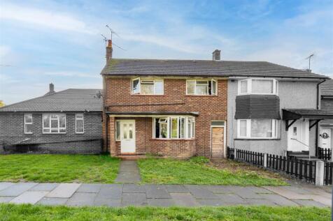 4 bedroom semi-detached house for sale