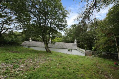 Bryniau, Dyserth, Denbighshire LL18 6BY 3 bed cottage for sale