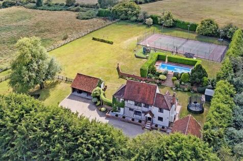 5 bedroom detached house for sale