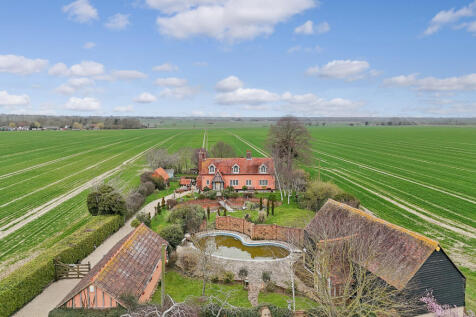 Moats & Springs, Stambridge, SS4 4 bed detached house for sale