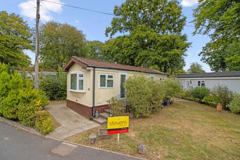 Primrose Acre, Deanland Wood Park... 1 bed park home for sale