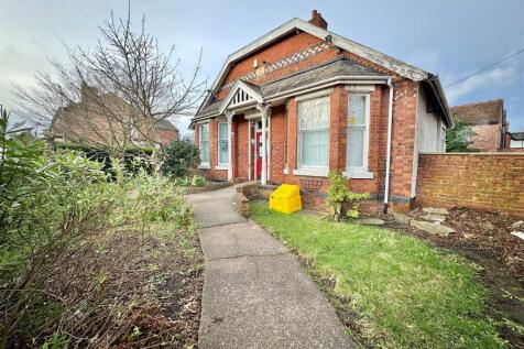 Bramhall Lane, Stockport SK2 4 bed house for sale