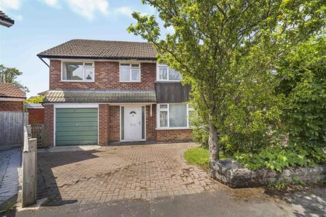 Brisbane Close, Stockport SK7 4 bed semi