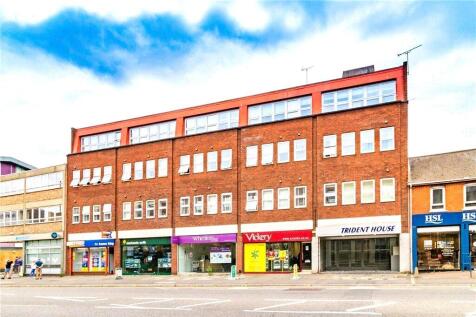 Victoria Road, Farnborough, Hampshire 1 bed apartment for sale