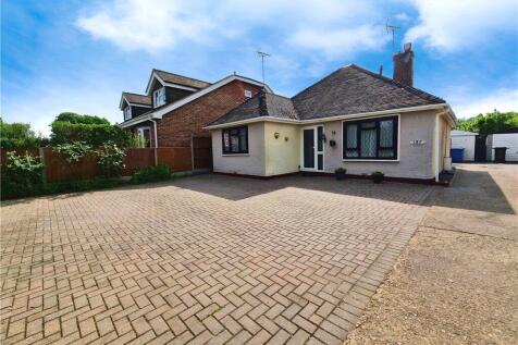 Rectory Road, Farnborough, Hampshire 3 bed bungalow for sale