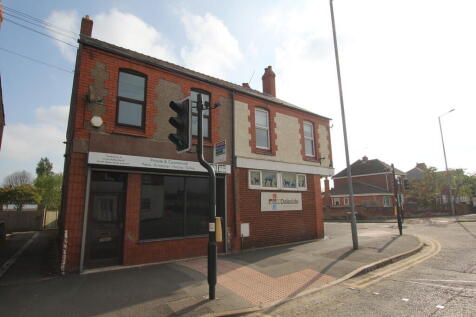 Chester Road East, Shotton, Deeside 3 bed detached house for sale