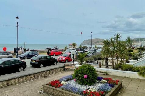 Nevill Crescent, Llandudno 2 bed apartment for sale