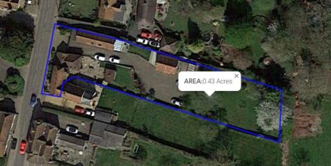 5 bedroom semi-detached house for sale