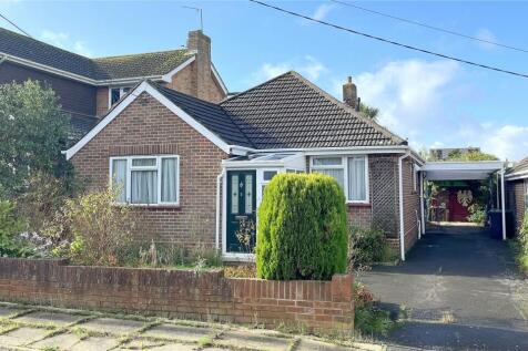 Holme Road, Highcliffe, Christchurch... 3 bed bungalow for sale