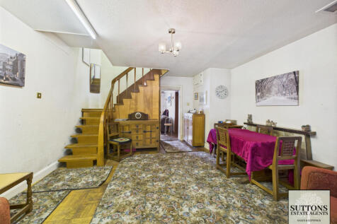 Hurst Road, Longford CV6 4 bed end of terrace house for sale