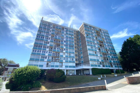 Kenilworth Court, Coventry CV3 6JA 2 bed flat for sale