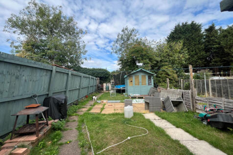 Pearson Avenue, Coventry, CV6 3 bed terraced house for sale