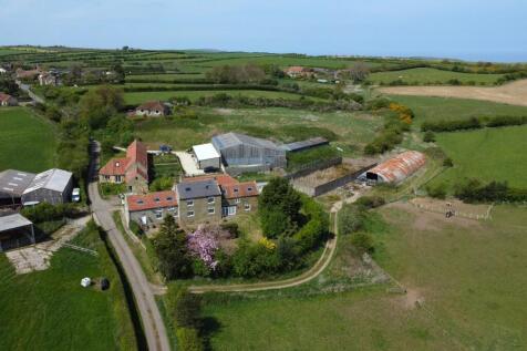 6 bedroom farm house for sale