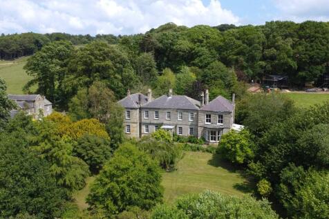 10 bedroom detached house for sale