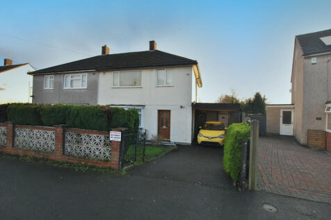 3 bedroom semi-detached house for sale