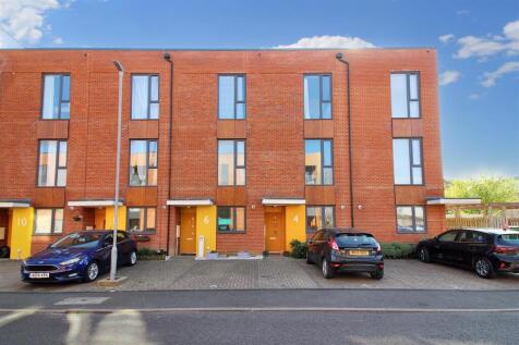 Goldswain End, Aylesbury 3 bed house for sale