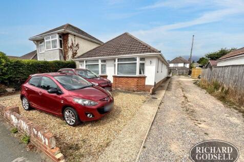 3 bedroom chalet for sale