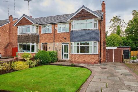 3 bedroom semi-detached house for sale