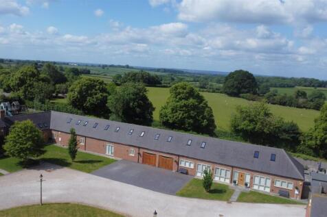5 bedroom country house for sale