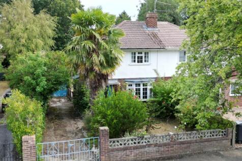2 bedroom semi-detached house for sale