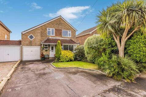 Dover Court, Hayling Island 3 bed detached house for sale