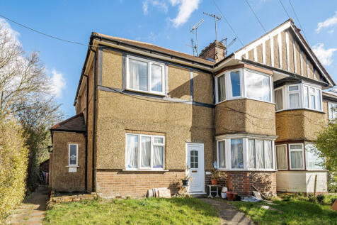 2 bedroom maisonette for sale