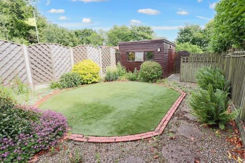 2 bedroom semi-detached bungalow for sale