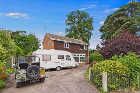 Gainsborough Drive, Lowestoft 4 bed detached house for sale