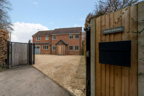 Bridle Road, Reading RG8 4 bed detached house for sale