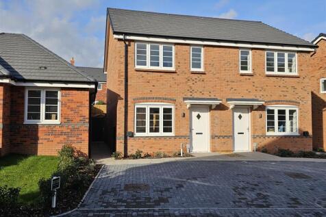 2 bedroom semi-detached house for sale