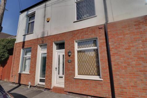 Cadogan Street, Hull 2 bed terraced house for sale