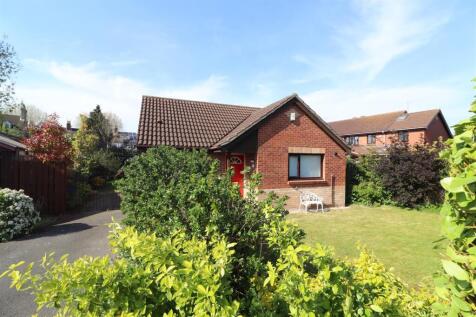 Oribi Close, Hull 2 bed detached bungalow for sale