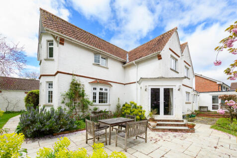 Burleigh Lane, Street 6 bed detached house for sale
