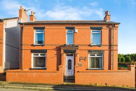 2 bedroom detached house for sale