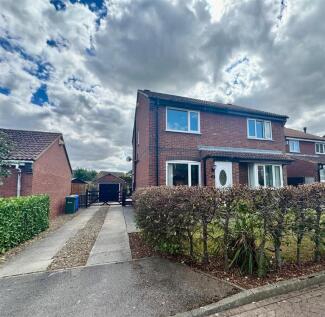 2 bedroom semi-detached house for sale