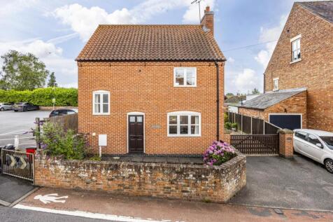 2 bedroom detached house for sale