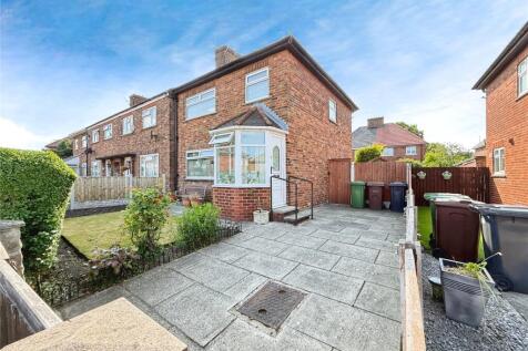 3 bedroom end of terrace house for sale