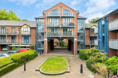 Alfredston Place, Wantage, OX12 2 bed flat for sale