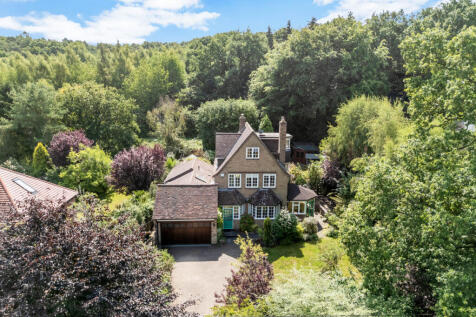 Woodhouse Eaves LE12 4 bed detached house for sale