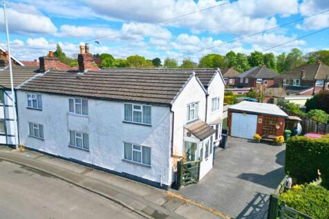5 bedroom semi-detached house for sale