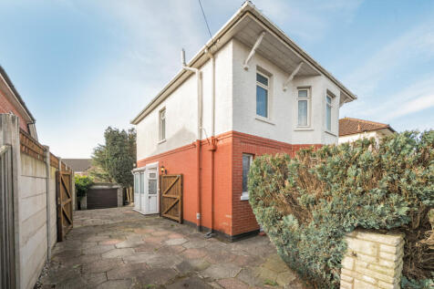 Kingswell Road, Bournemouth, Dorset 3 bed detached house for sale