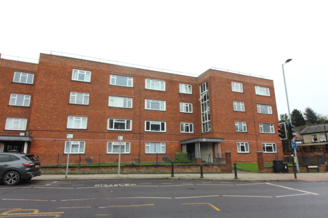 Queen Street, Hitchin, SG4 2 bed flat for sale