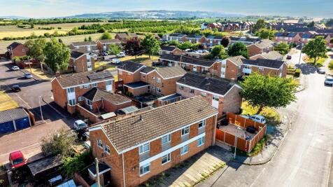 2 bedroom maisonette for sale