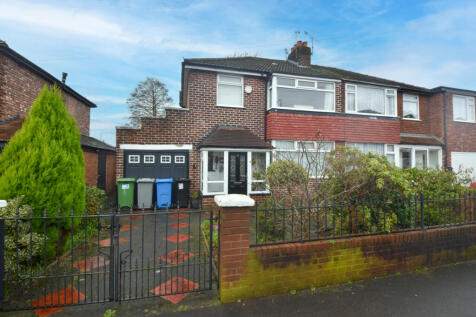 Hilrose Avenue, Urmston, M41 3 bed semi