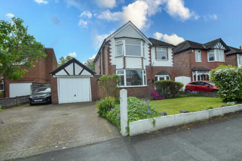 Western Road, Flixton, M41 3 bed detached house for sale