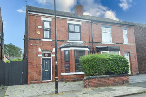 Whitelake Avenue, Flixton, M41 3 bed semi