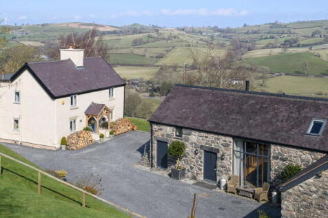 7 bedroom detached house for sale