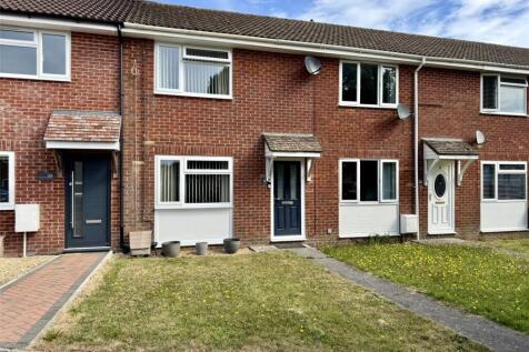 Glanvill Avenue, Somerset TA20 2 bed terraced house for sale