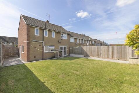 3 bedroom end of terrace house for sale