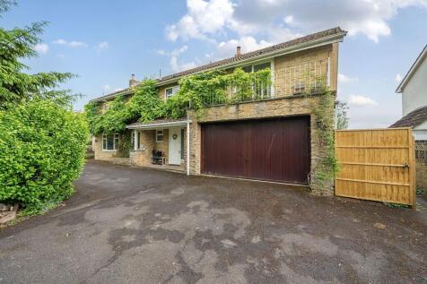 6 bedroom detached house for sale